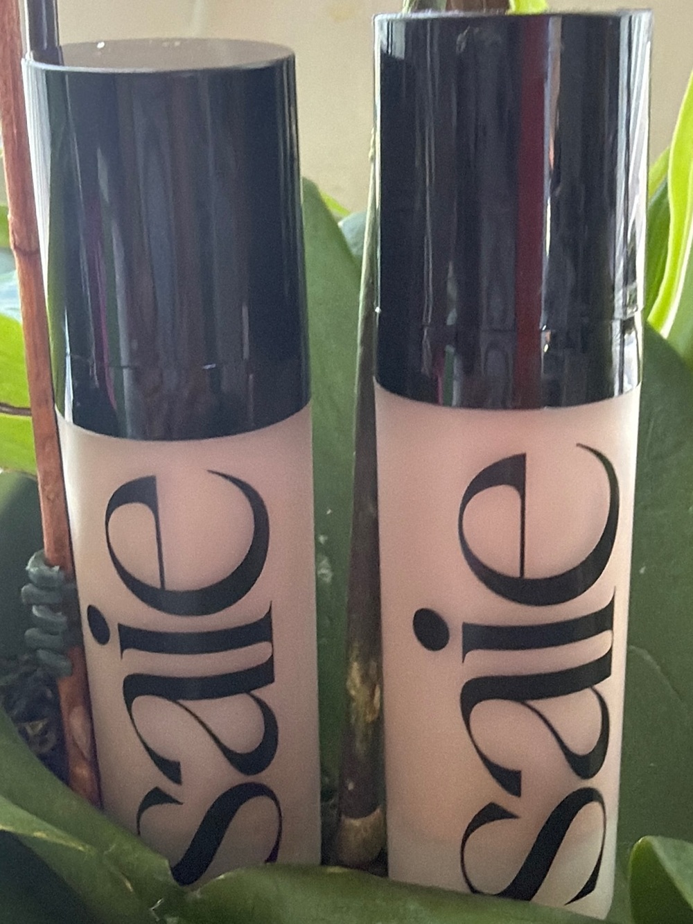 BUNDLE,of 2 ,Saie Concealer Duo in Light Beige with Black Caps
